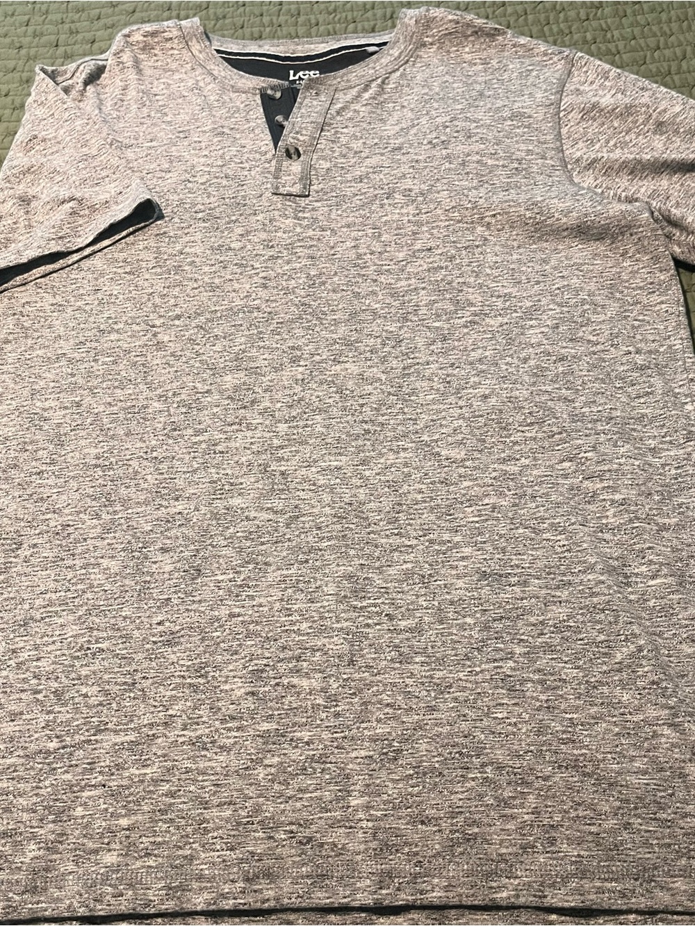 Lee Men’s Heather Gray Henley Tee Size XL
